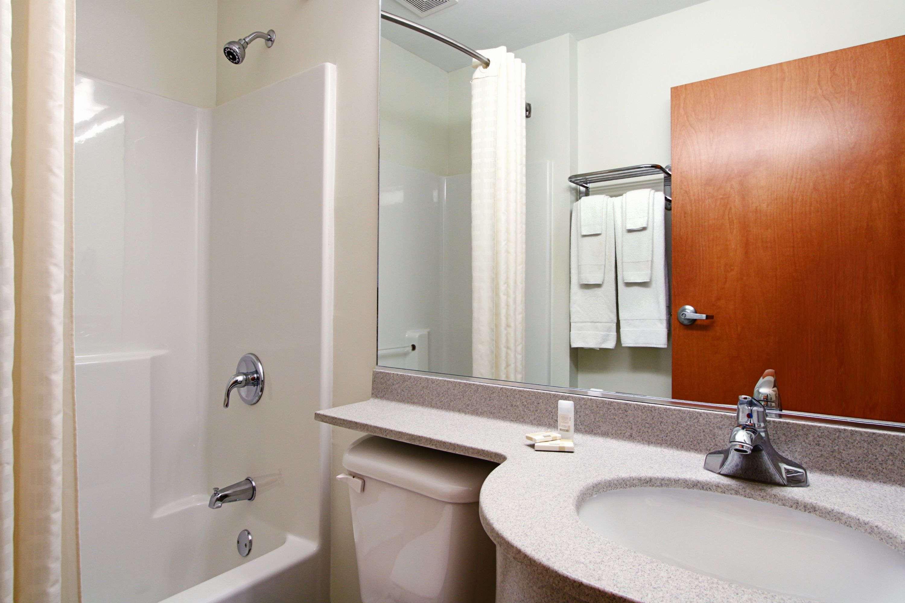 Microtel Inn & Suites By Wyndham Bridgeport Habitación foto